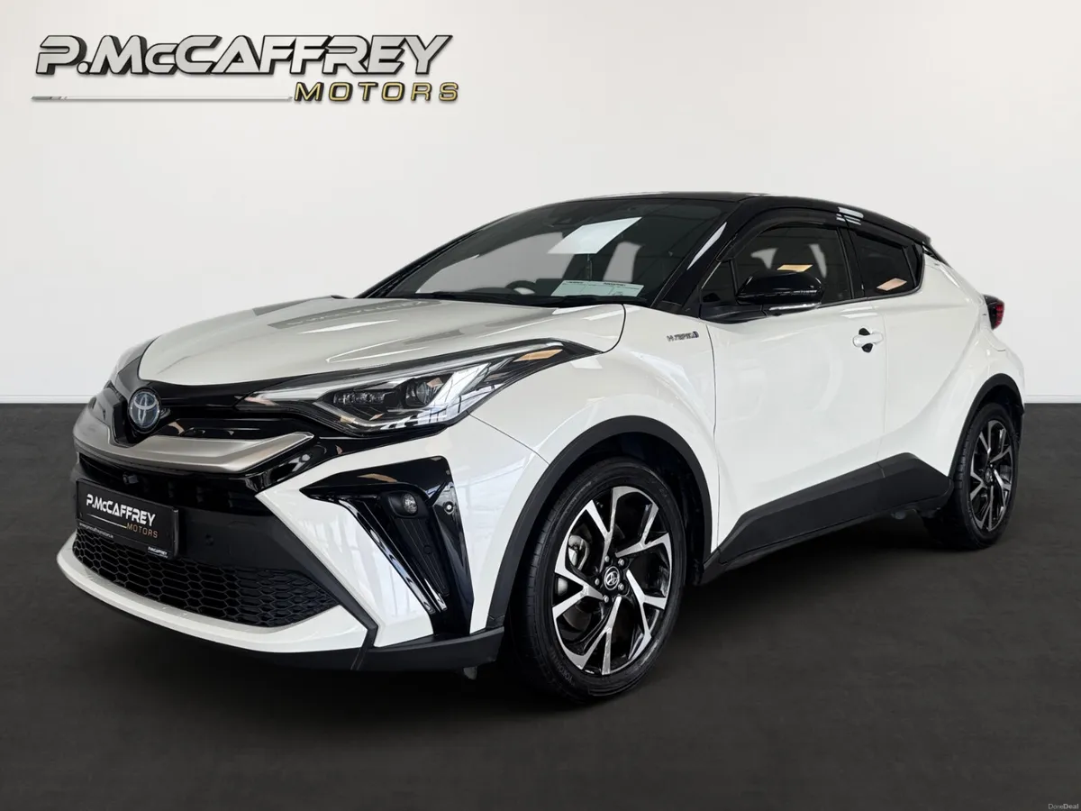 2020 Toyota C-HR Luna Sport Leather Reversing Came - Image 1