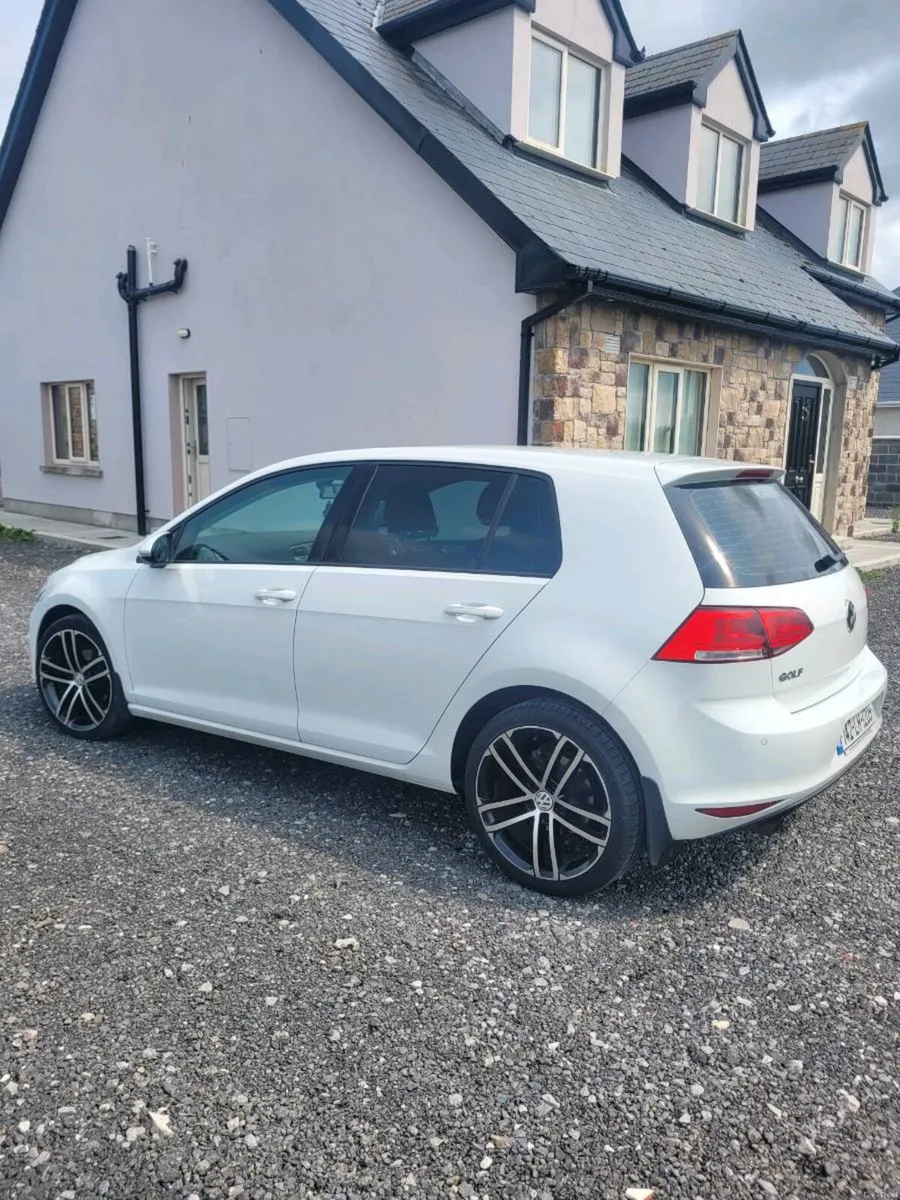 VW GOLF - Image 1
