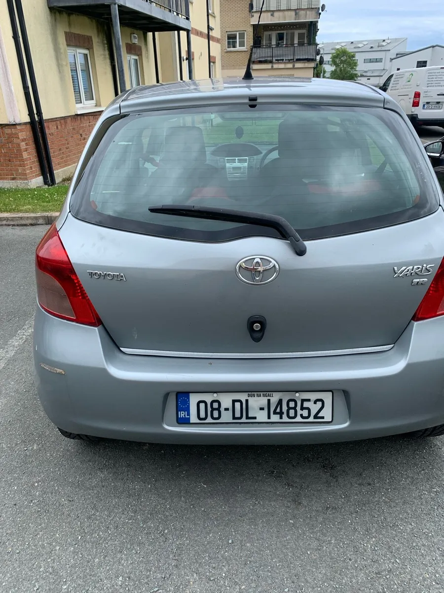 Toyota Yaris 1.3 VVTI - Only 88000 Miles - Image 1