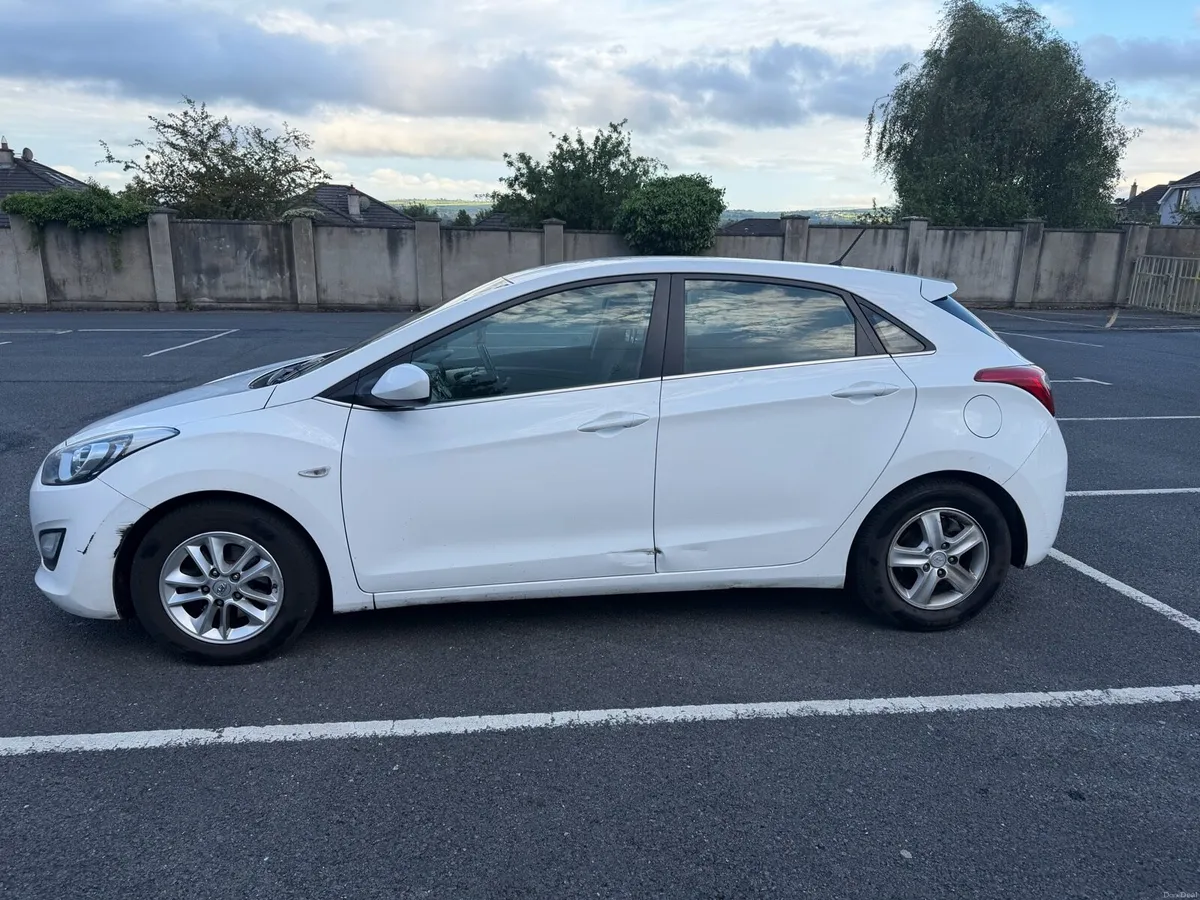 Hyundai i30 - Image 4
