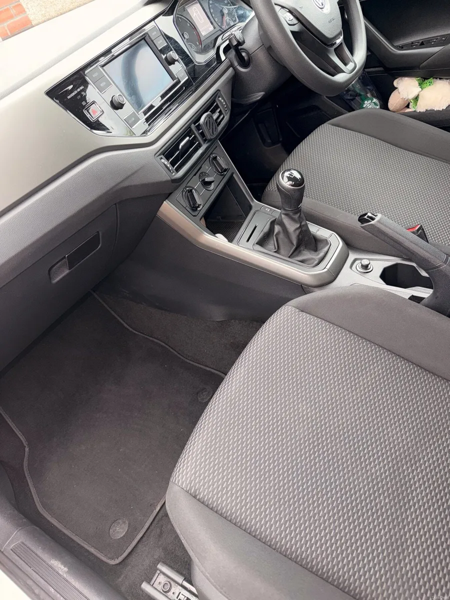 Car - Image 5