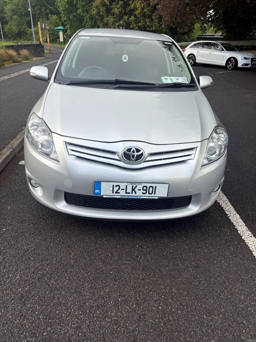 Toyota auris sport. 1.4 diesel - Image 1