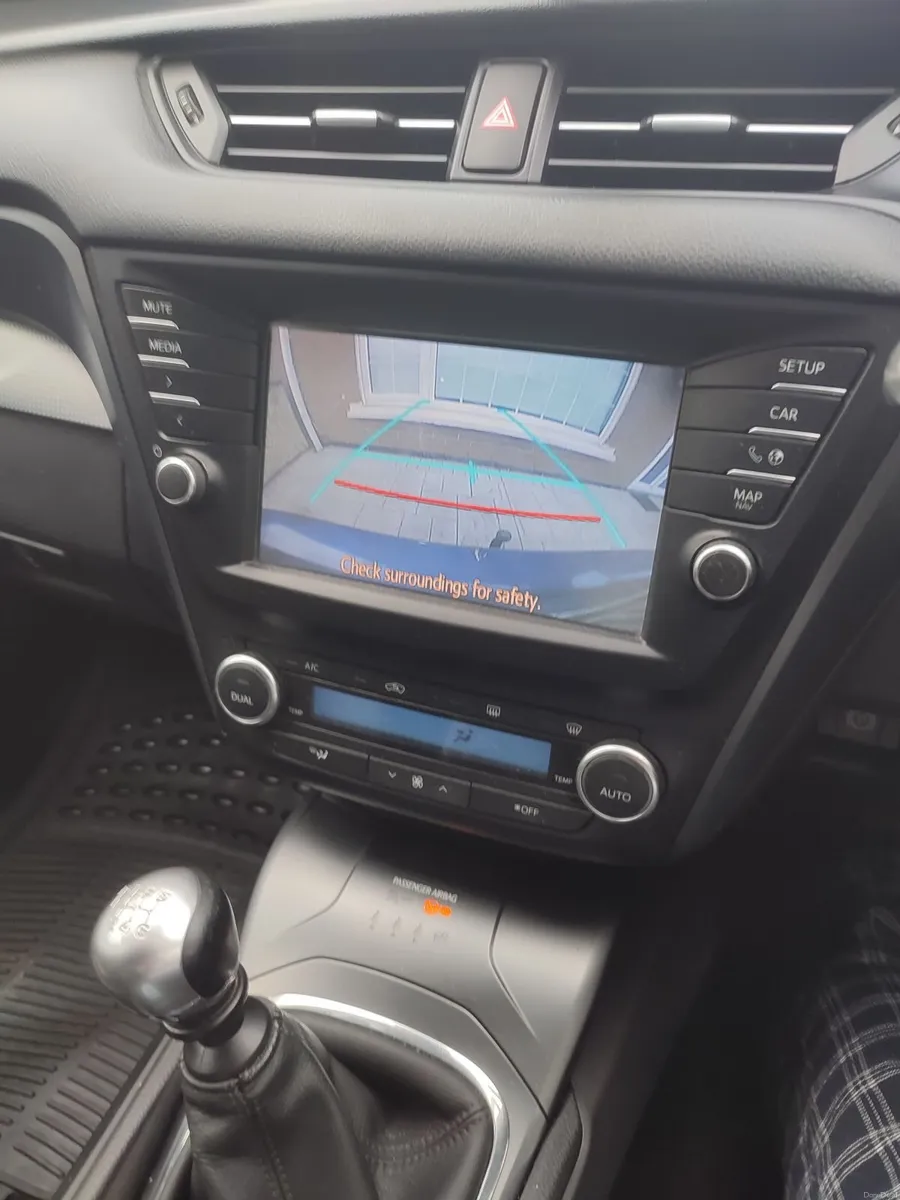 Toyota Avensis 2016 - Image 1
