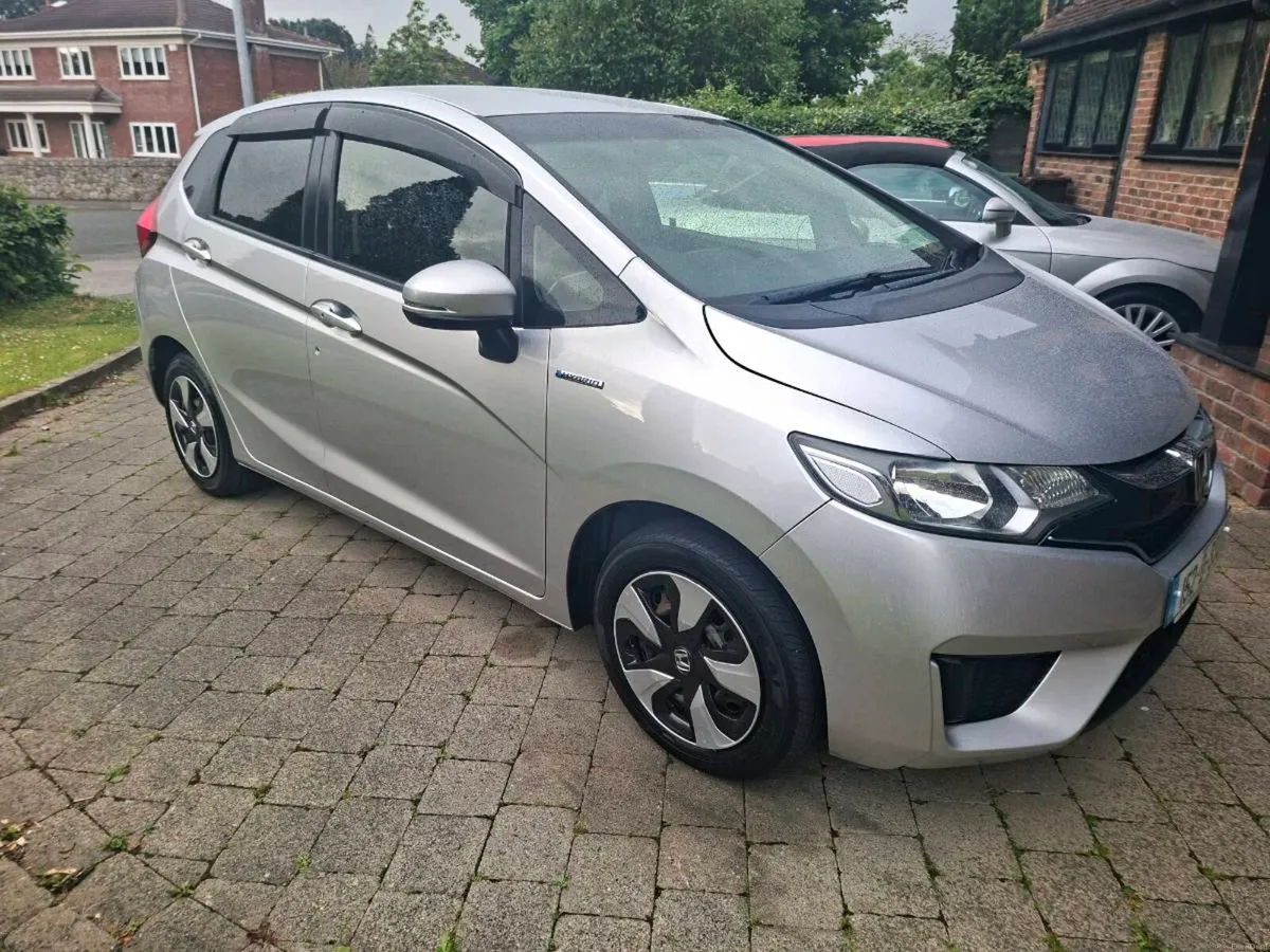 HONDA FIT 1.5 HYBRID AUTOMATIC 2015 SUPERB COND - Image 1