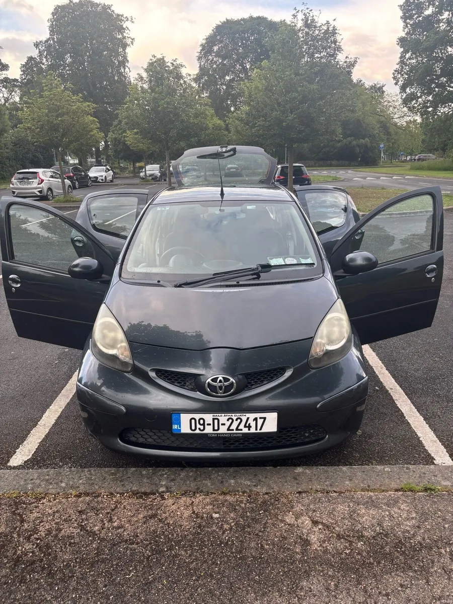 Toyota Aygo 2009 - Image 2