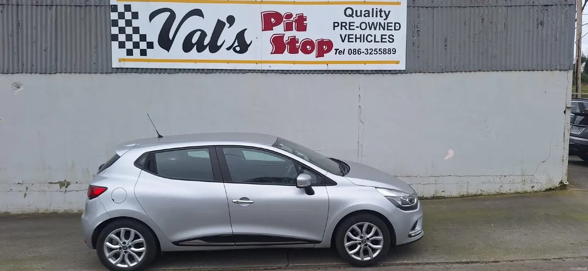 Renault Clio 2017 - Image 1