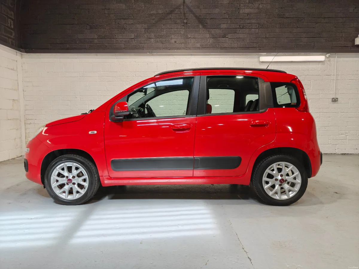 2018 FIAT PANDA AUTOMATIC 43,000 KLMS - Image 4