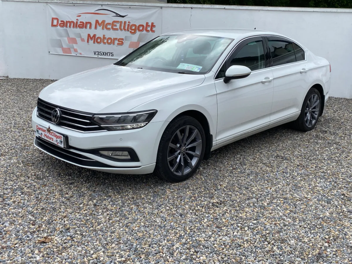 2021 Volkswagen Passat - Image 5