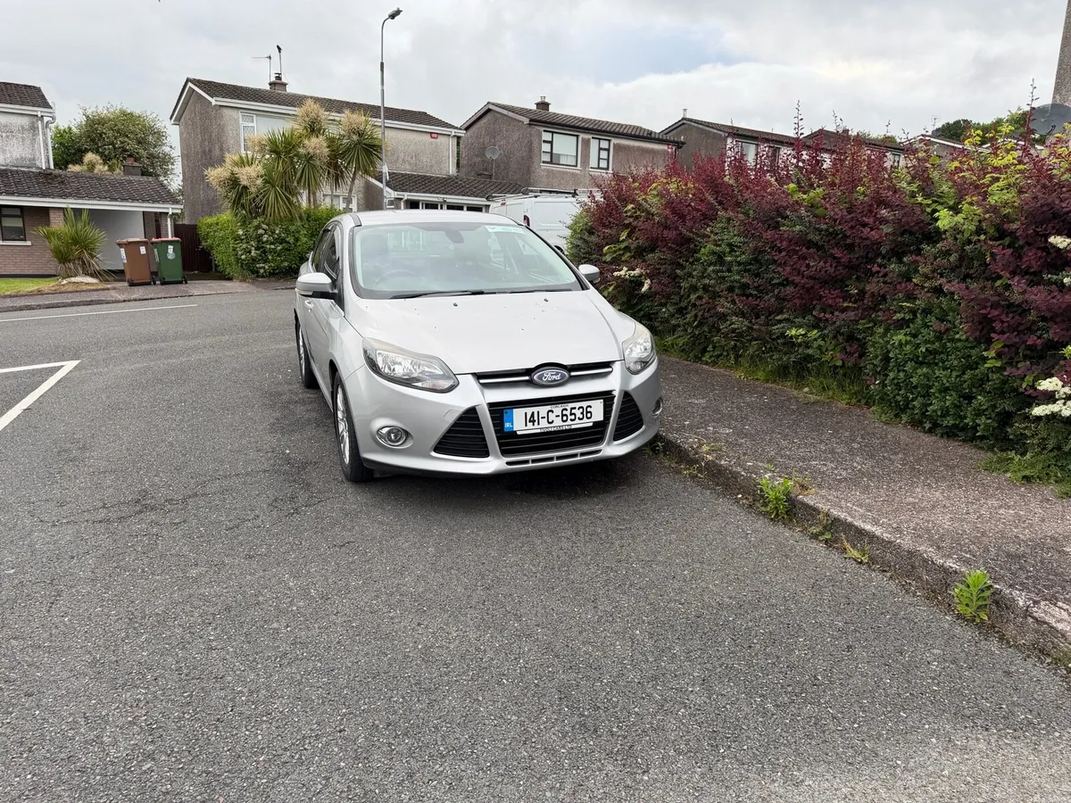 Ford Focus 1.6 Diesel Saloon - Image 2