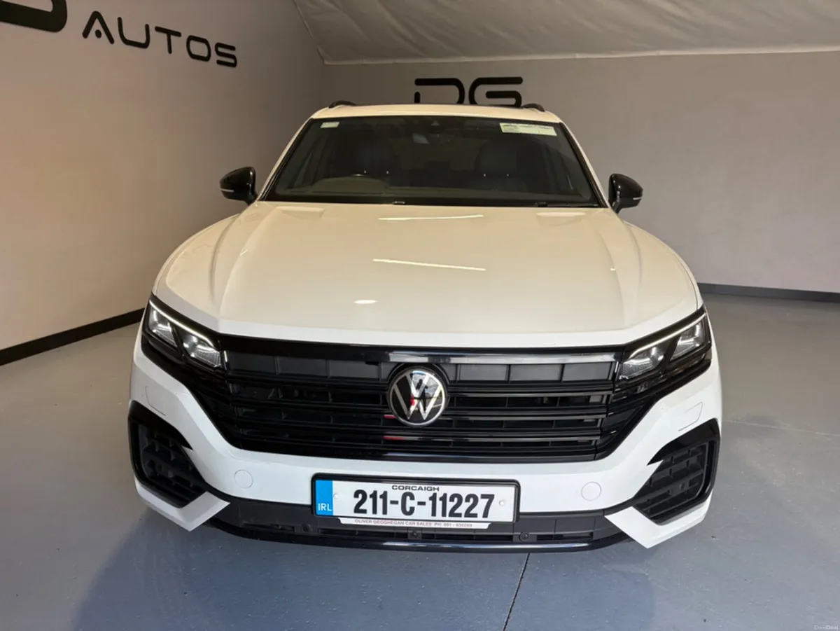 Volkswagen Touareg 3.0 TDI V6 BLACK EDITION - Image 4
