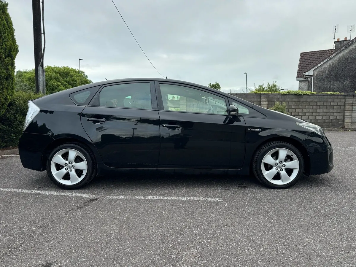 Prius - Image 3
