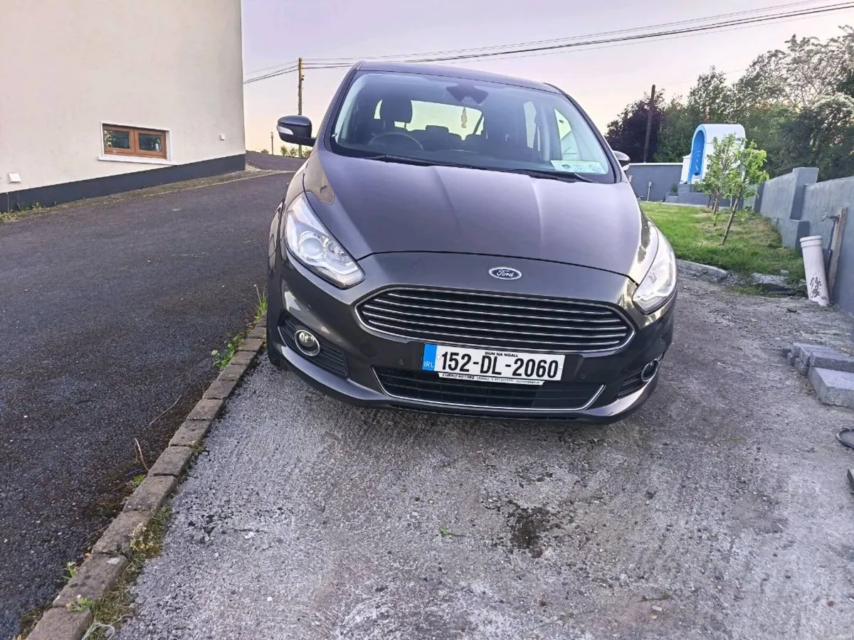 2015 Ford  Smax Titanium spotless - Image 2