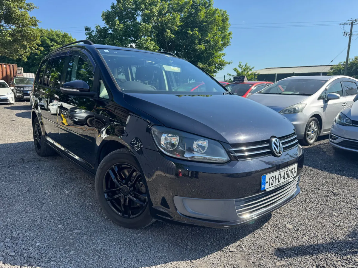 VW TOURAN AUTOMATIC - Image 1