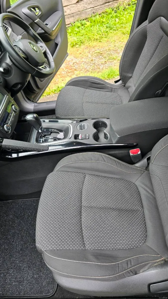 Car - Image 5