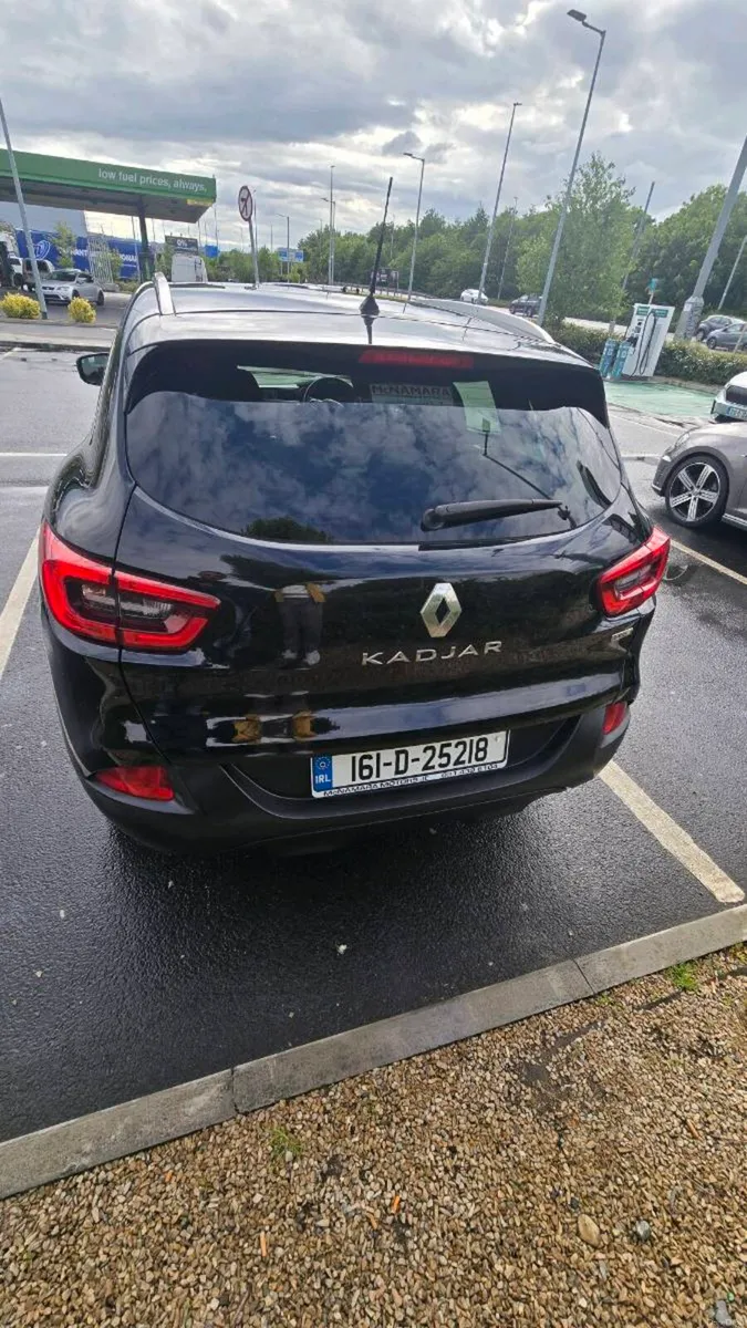 Car - Image 2
