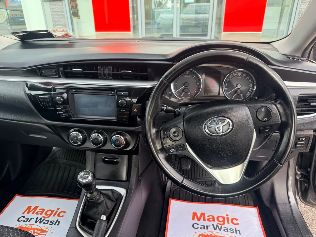Toyota Corolla 2015 D-4D Luna - Image 4