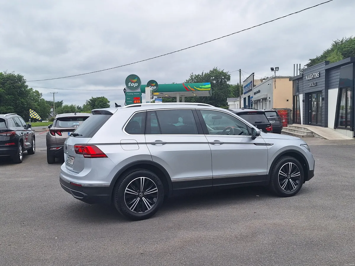 Volkswagen Tiguan 2.0 TDi 150Bhp AUTOMATIC - Image 3
