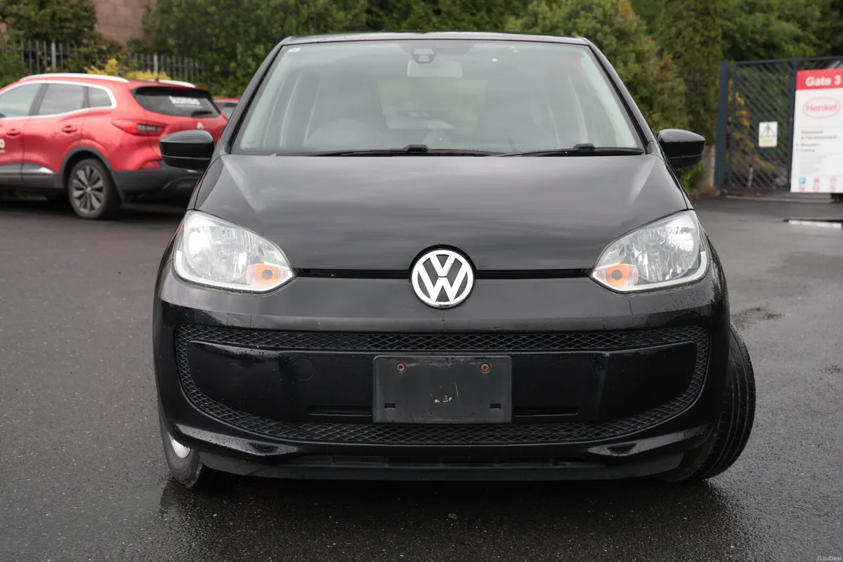 Volkswagen UP Black 2013 - Image 2
