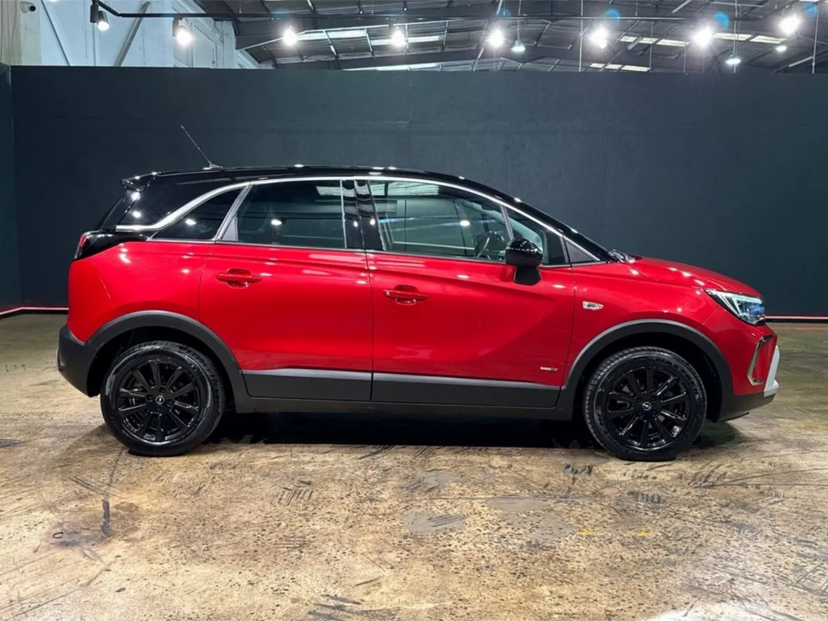 Opel Crossland SRi 1.2i (130PS) 6 Speed Auto - Image 3