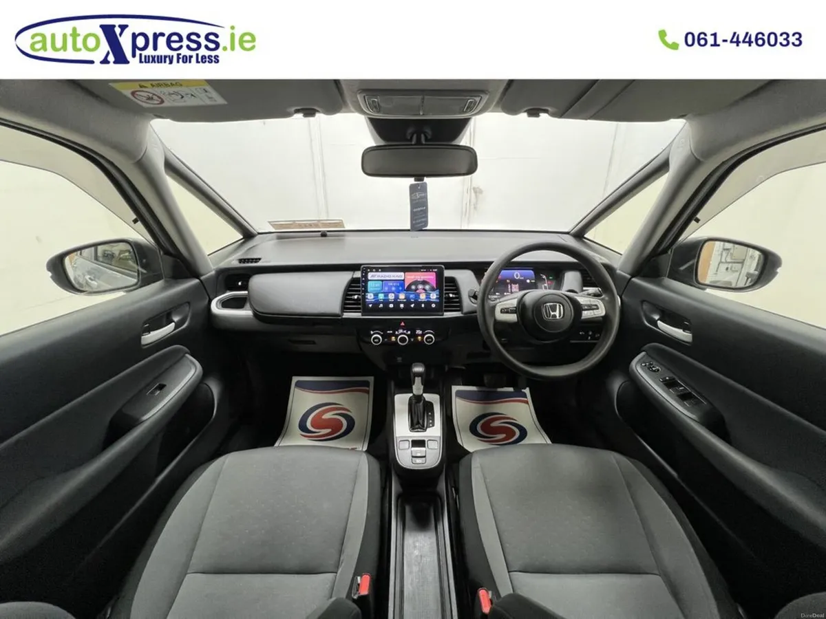 Honda Fit 1.5 E:HEV BASIC Automatic, Reversing cam - Image 2