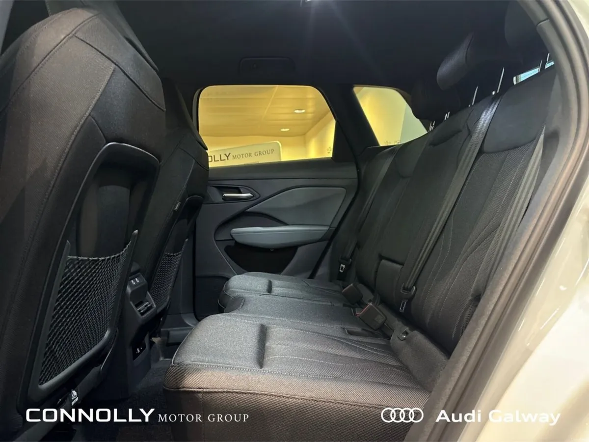 Audi Q3 €525 p/m ** HUGE SPEC **1.5 TFSI S LINE 15 - Image 6