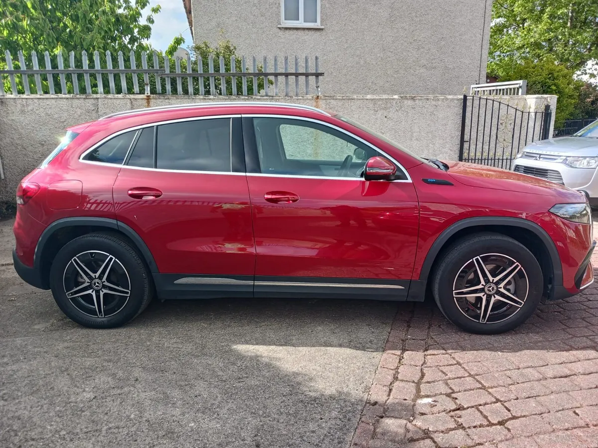Mercedes Benz Red,EQA 300 - Image 6