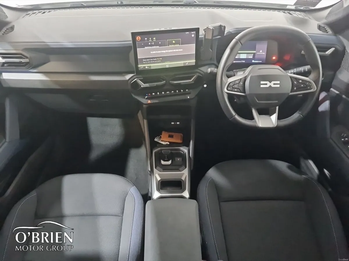 Dacia Duster HEV 140 Journey - Image 2