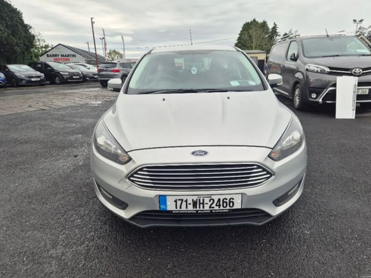Ford Focus 1.5 TDCI Zetec S/S 120PS 5DR - Image 2