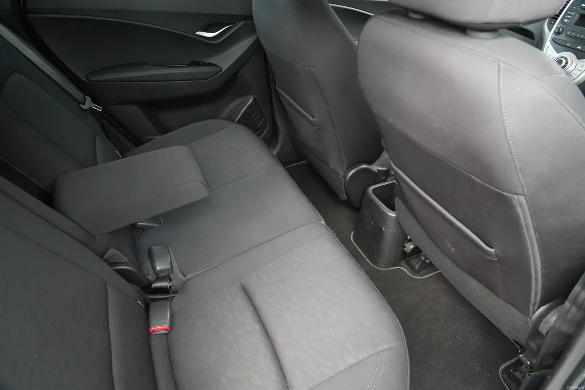 2014 Hyundai ix20 1.4 Diesel Manual - Image 4