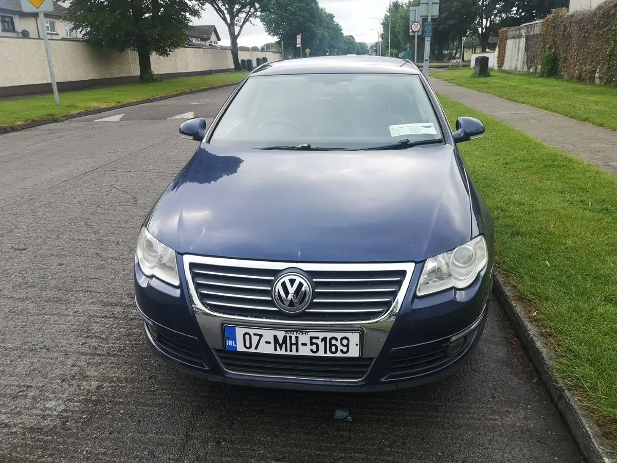 Volkswagen Passat 2007 - Image 1