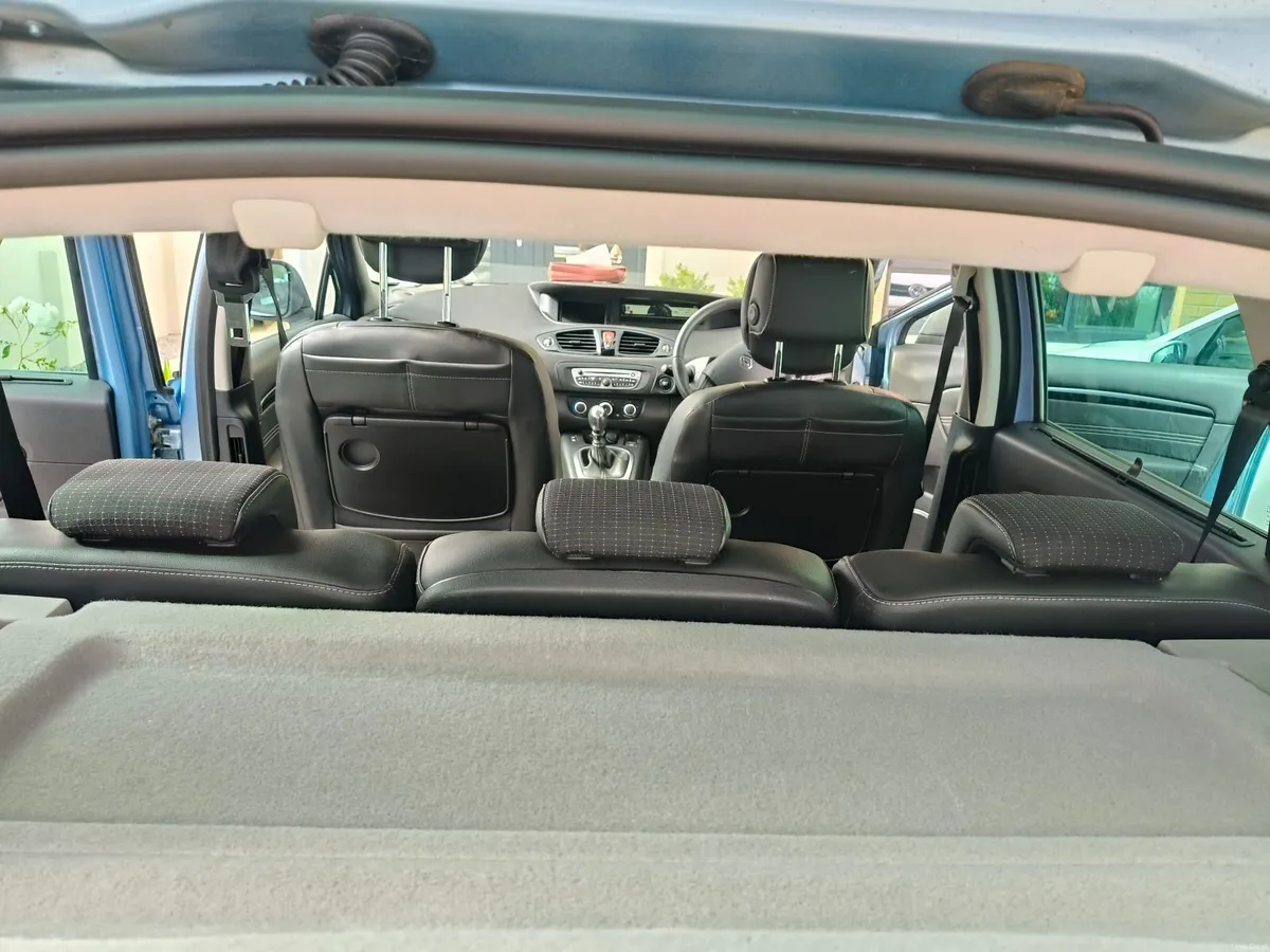 Renault Scenic 2011 1.5 L DIESEL - Image 4