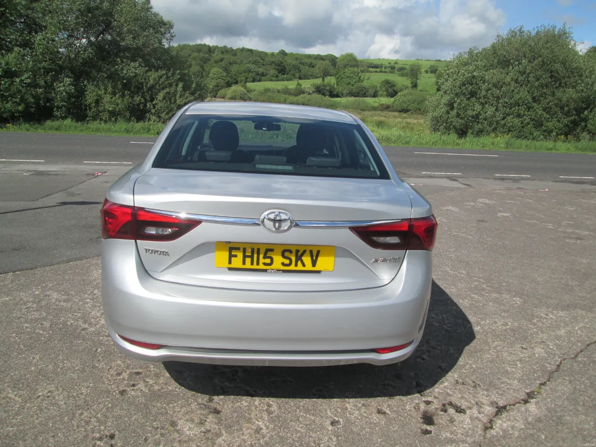 2015  TOYOTA  AVENSIS  1.6  D  BUSINESS  EDITION - Image 6