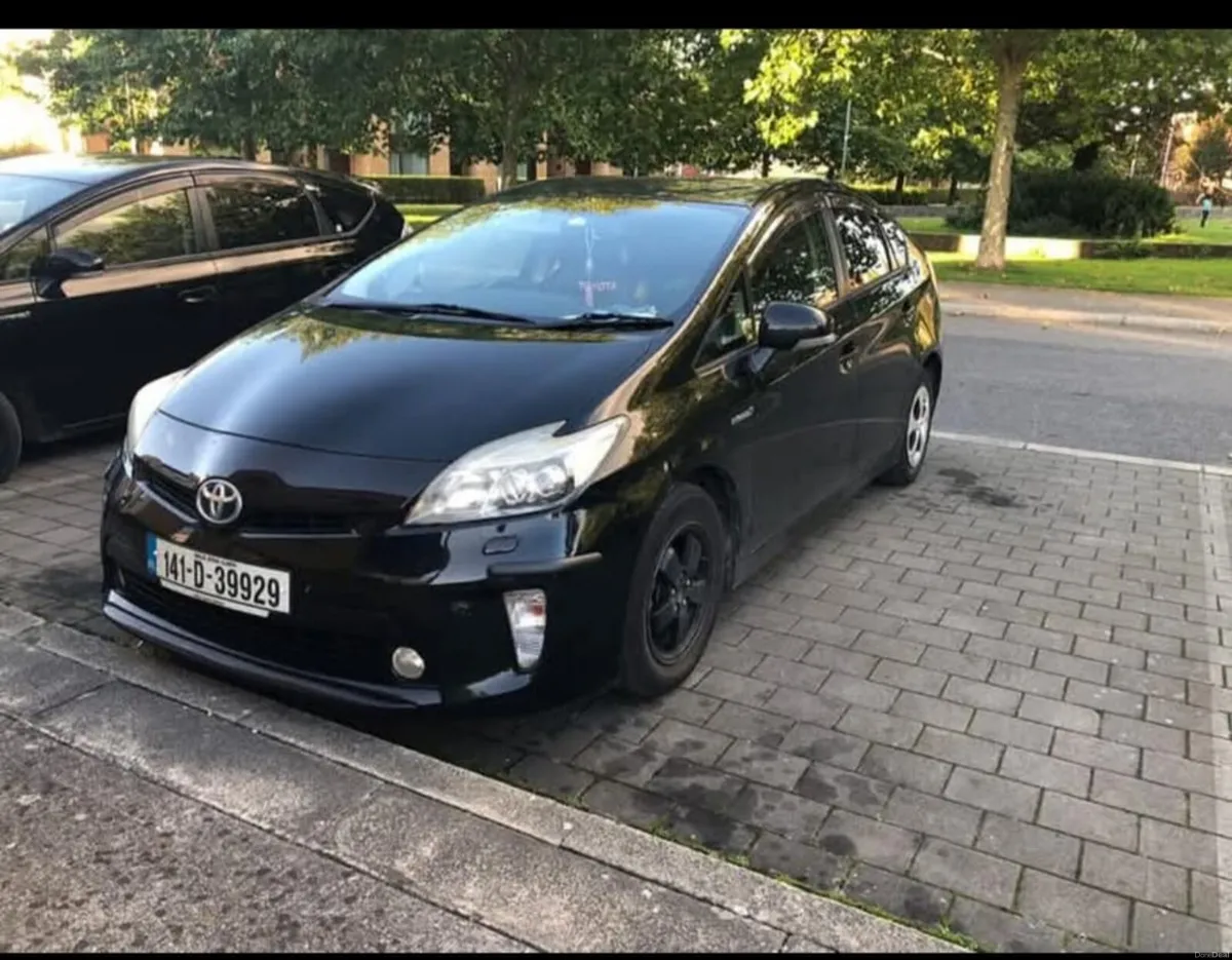 Toyota Prius 2014 - Image 1