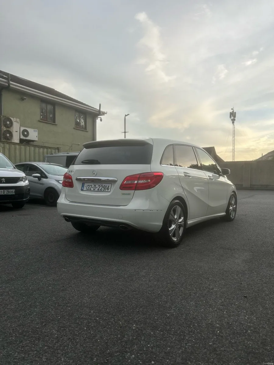 Mercedes B-Class 180 1.6L petrol - Image 4