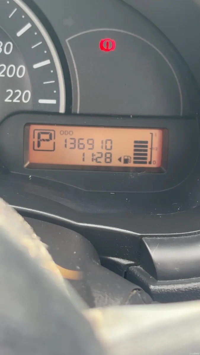 Nissan Micra 2011 - Image 2