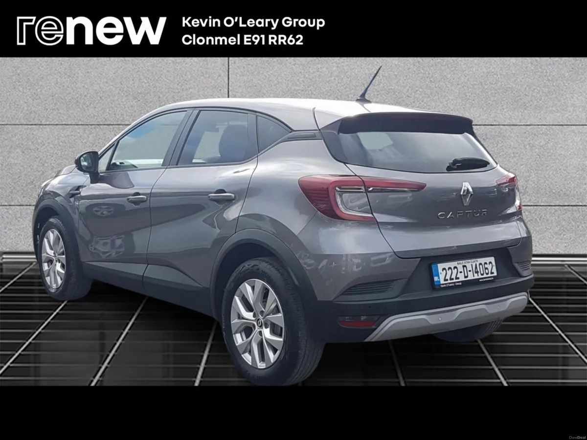 Renault Captur Iconic 1.0 TCe 90 Manual - Image 6