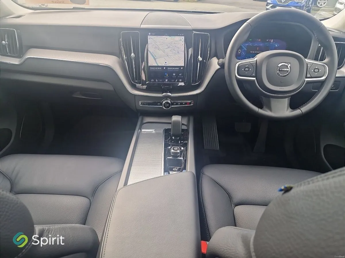 Volvo XC60 T6 Plug In Hybrid, AWD, Full Leather wi - Image 4