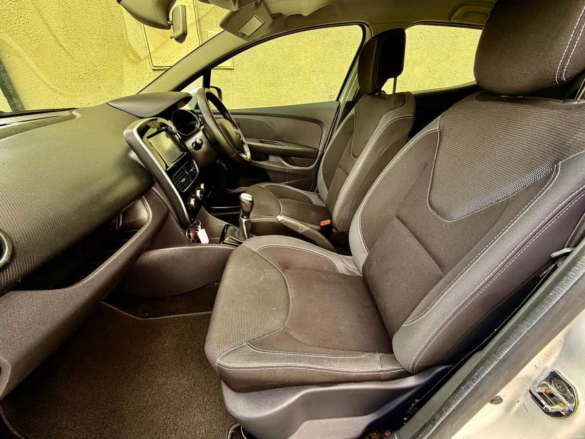 Renault Clio 2018 - Image 6
