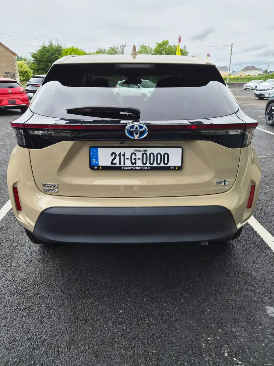 Toyota Yaris Cross 2021 1.5L Petrol Hybrid Auto - Image 4