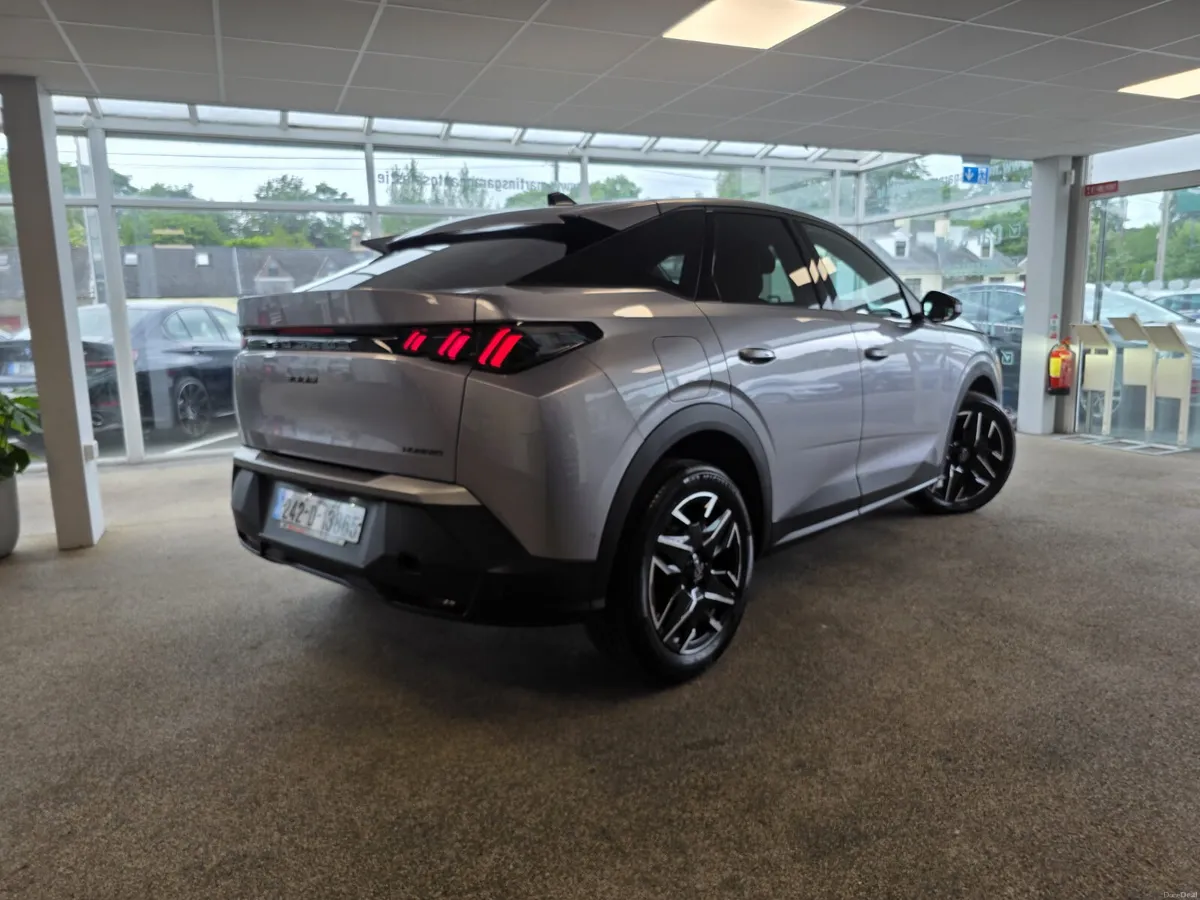 Peugeot 3008 1.2 MHEV PureTech 136bhp eDCS6 2024 - Image 4