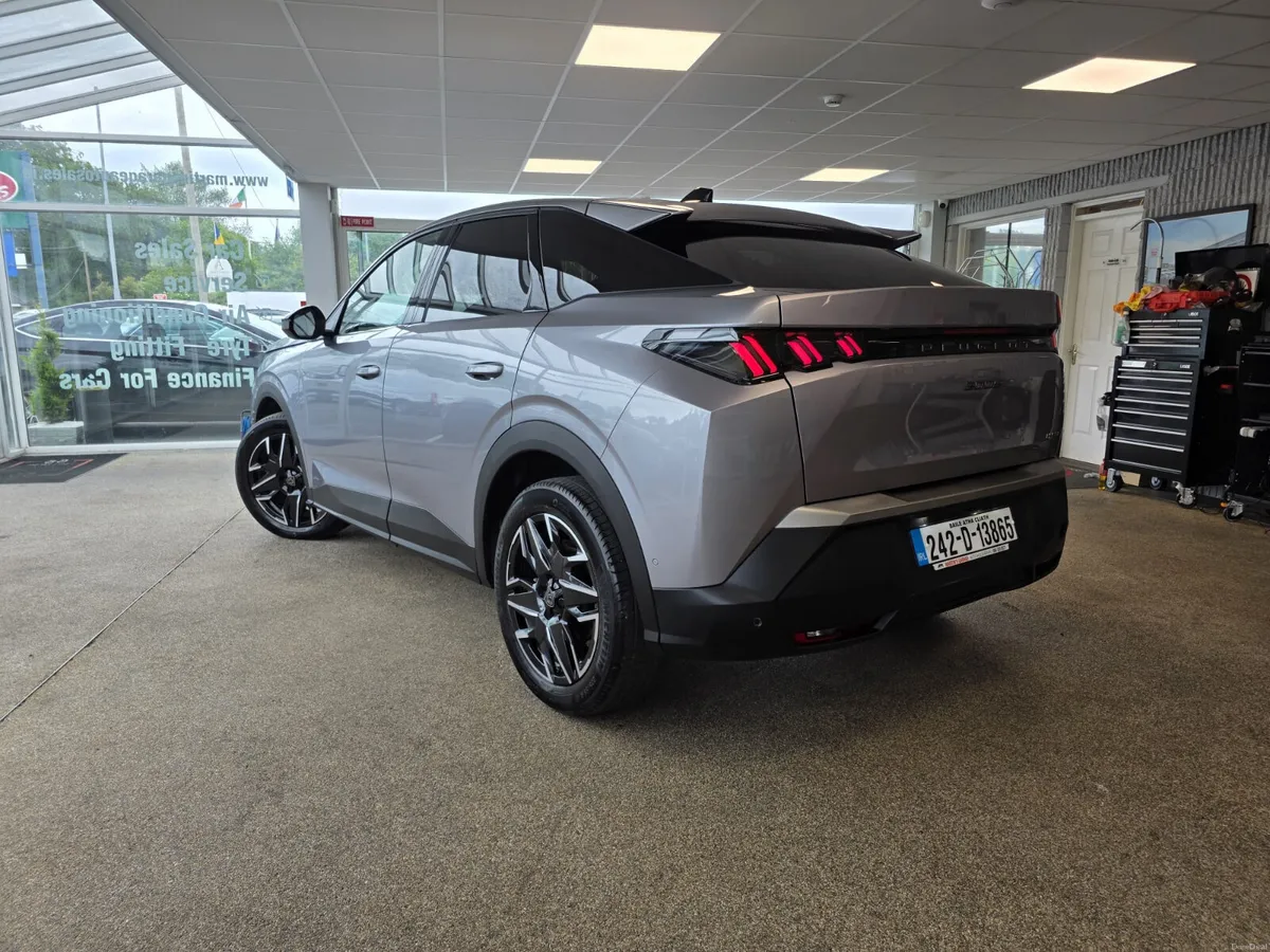 Peugeot 3008 1.2 MHEV PureTech 136bhp eDCS6 2024 - Image 3