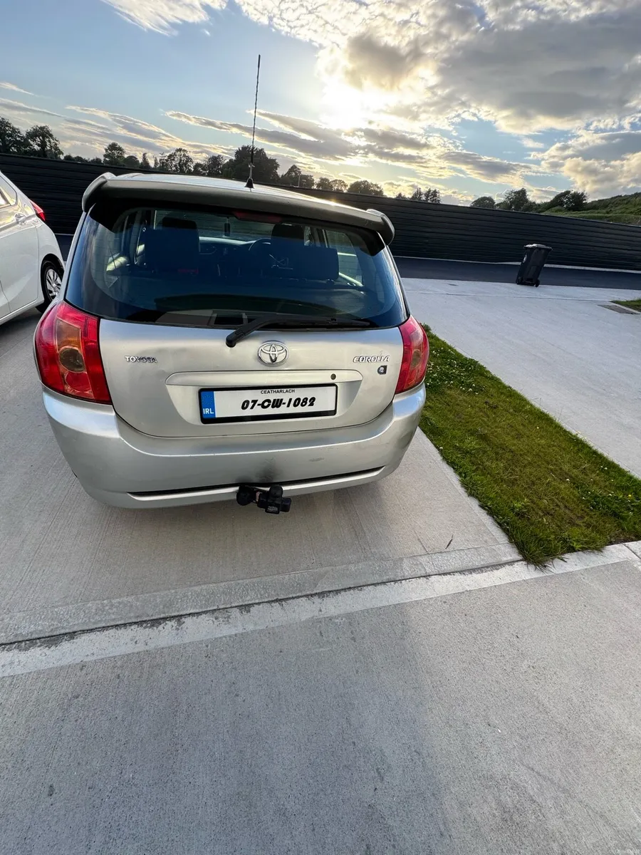 Toyota Corolla - Image 2