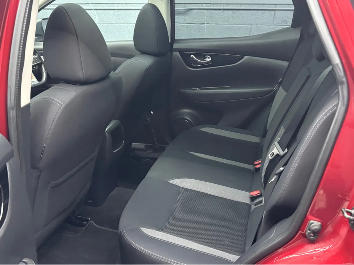 Nissan Qashqai 1.3 SV MY19 4DR - Image 6