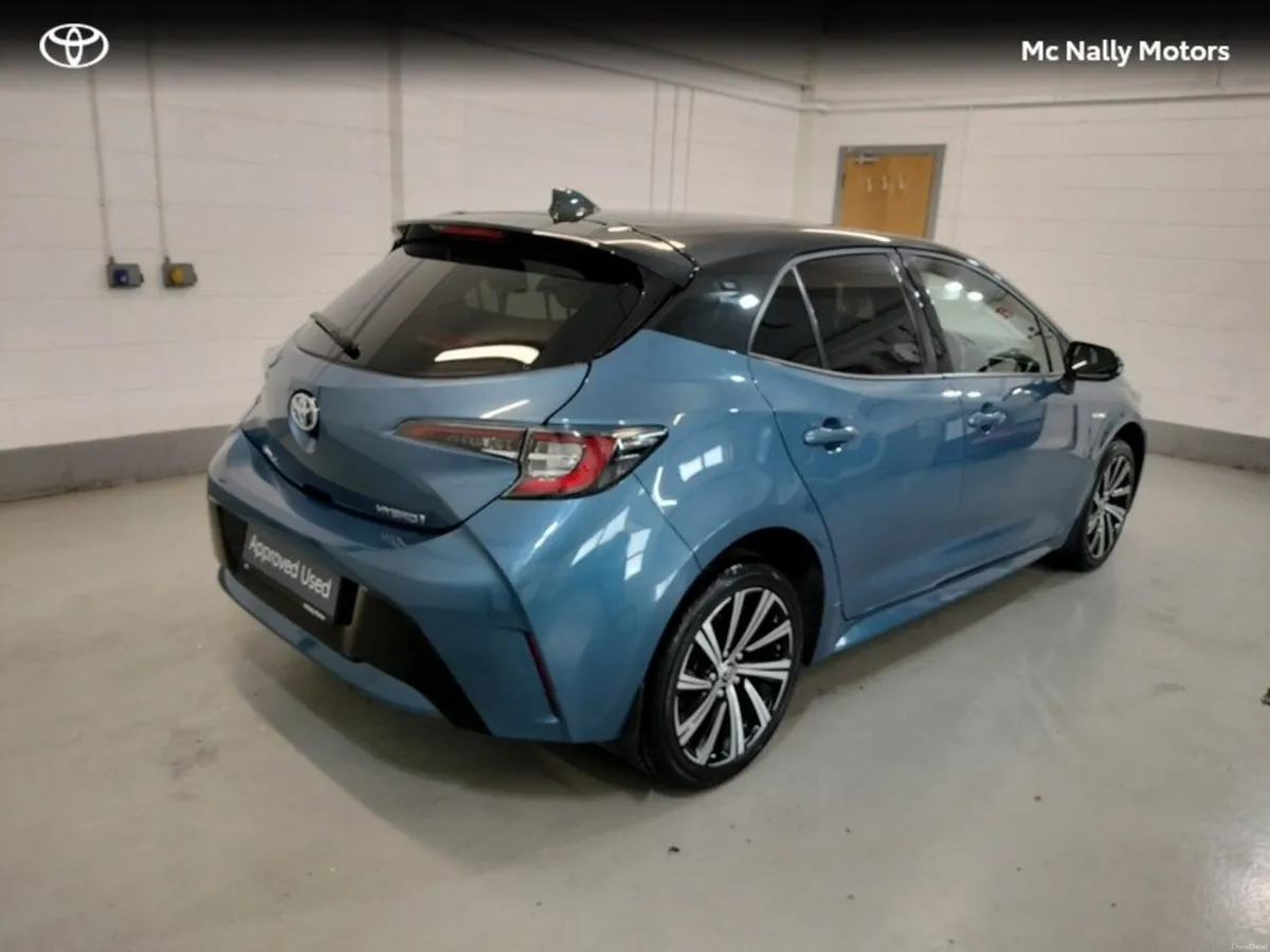 Toyota Corolla HYBRID L/SPORT HB 4DR AUTO - Image 3