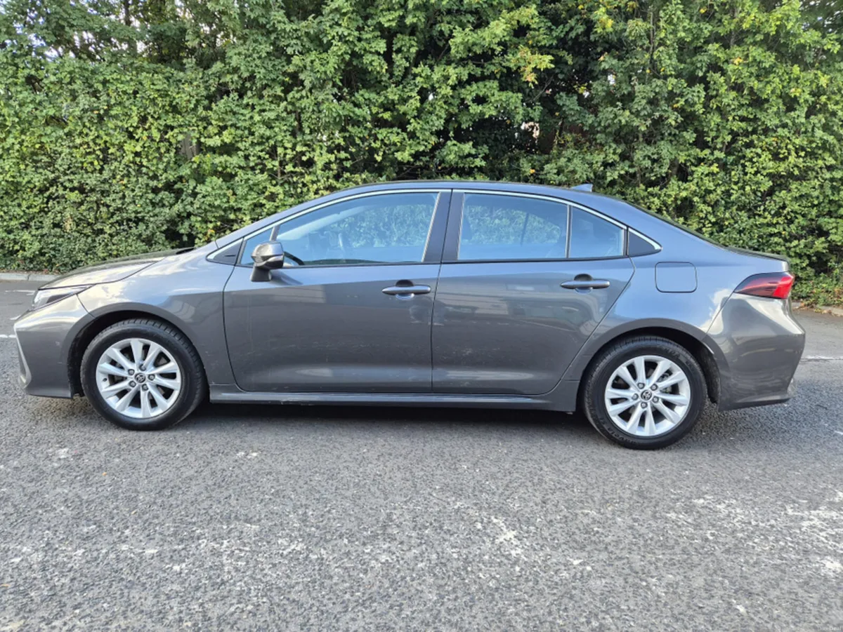 Toyota Corolla /IRISH CAR/2023/HYBRID/AUTO - Image 6