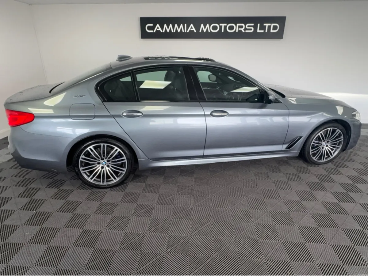 BMW 5-Series BMW 530E M-SPORT AUTO PETROL PLUG IN - Image 2