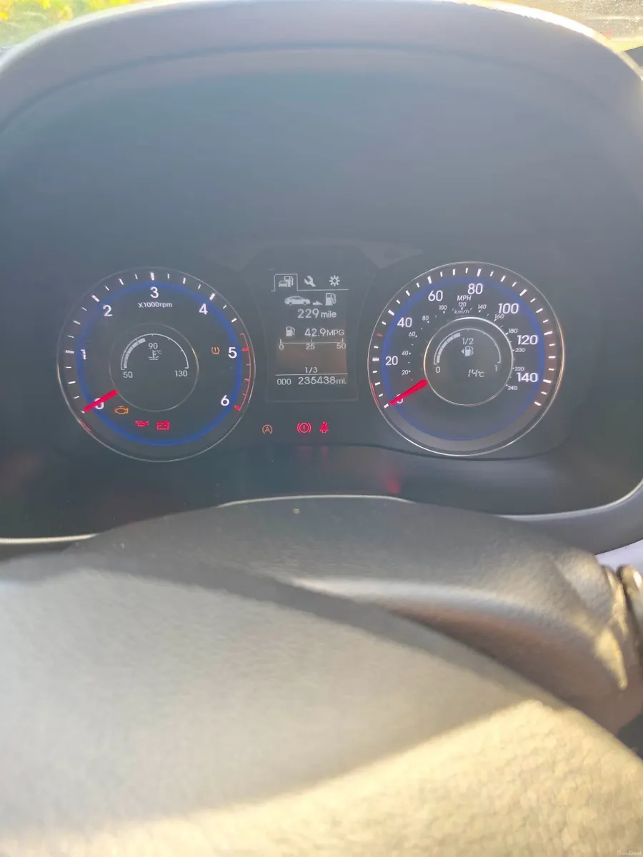 Hyundai i40 2016 - Image 2