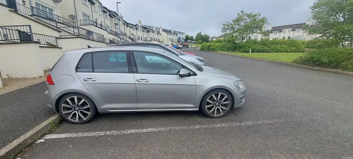 Volkswagen Golf 2014 - Image 2