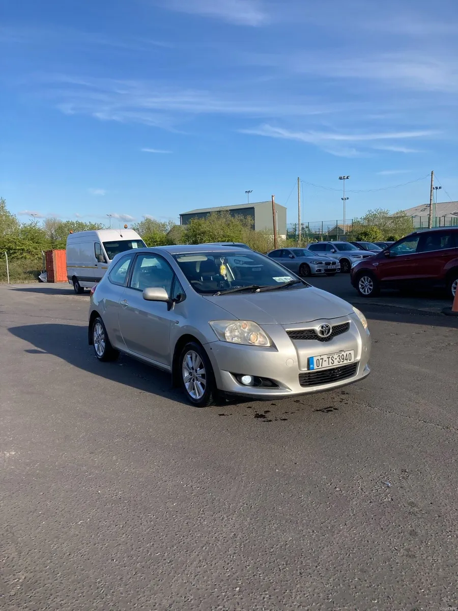 Toyota Auris - Image 1