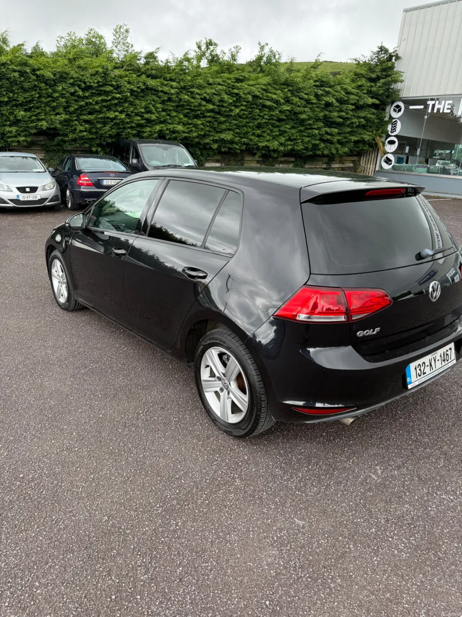 Volkswagen Golf 2013 - Image 2